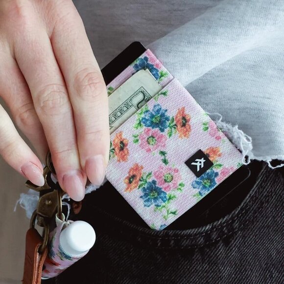 Ultra Slim Minimalist Card Holder Wallet for Men and Women - Picture 2 of 7